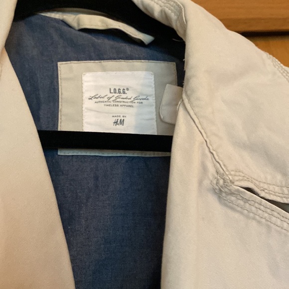 Tan jacket - Picture 3 of 4